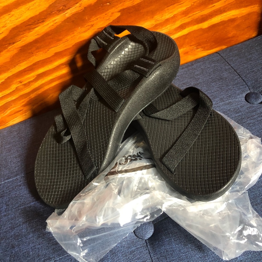 Black Chaco women’s sandals chacos